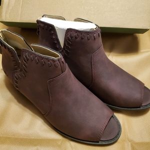 JBU Open Toed Booties